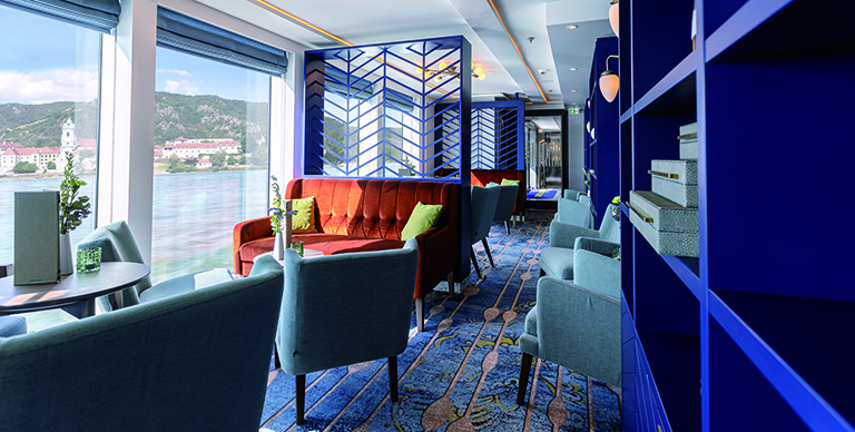 Spirit of the Rhine lounge